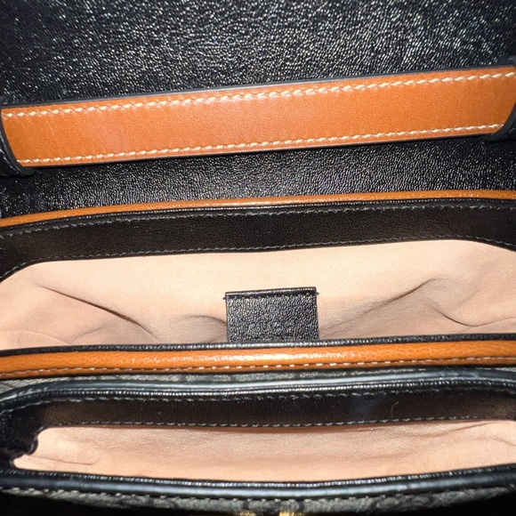 Gucci Padlock Crossbody Bag - Picture 10 of 12